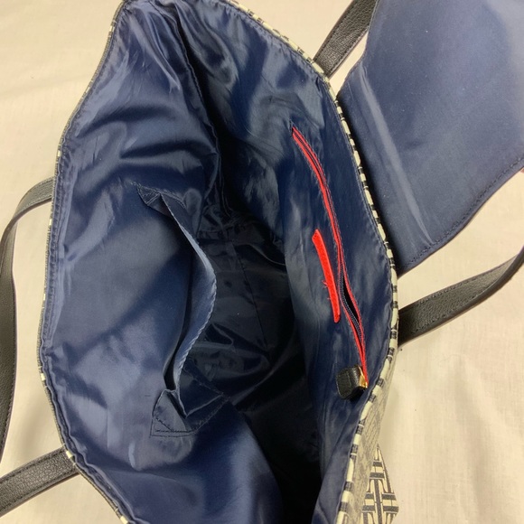 TOMMY HILFIGER CLASSIC TOTE PURSE - Picture 5 of 6